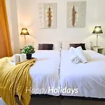 Hh Palmeras ベナルマデナ